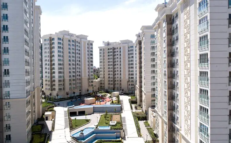 Fuzul Insaat (Fuzul Construction) - Fuzul Ev (Maison Fuzul)